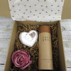 Coffret Cadeau ‘’amoureuse des bombes de bain ‘’ (Fleur mauve)